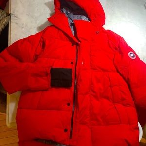 Brand new Canada goose Armstrong hoody. Men’s med